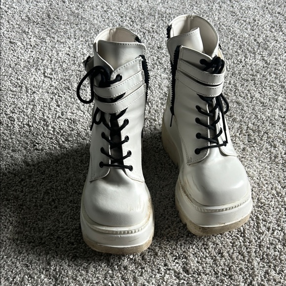 Demonia Platform Rave Boots - Picture 10 of 12